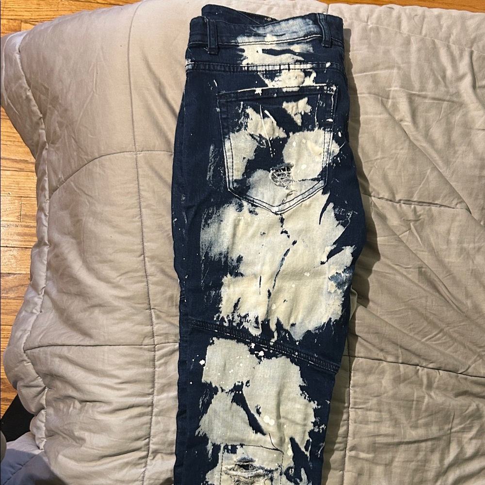 Men's Distressed Skinny Jeans in Navy and White
